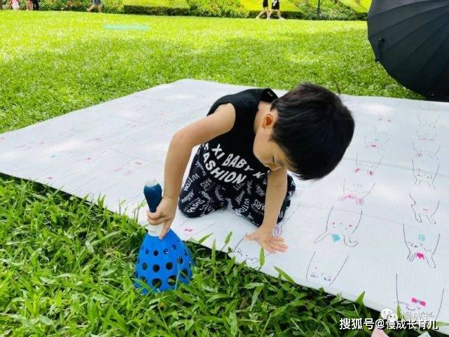 时间|2岁入托早不早？弟弟上了1年后，我有话想说……