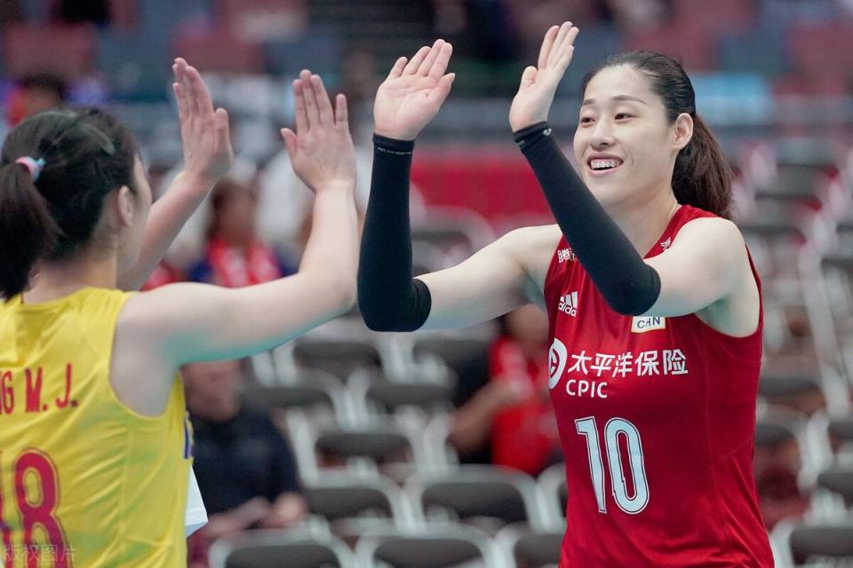 成绩|中国女排大名单引发球迷口水战！但成绩证明，郎平是最准确的