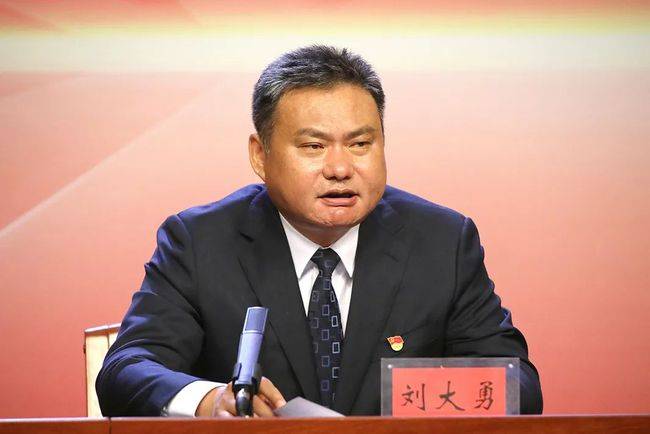今天齐齐哈尔市委书记李玉刚在黑龙江省专场发布会上详解六城