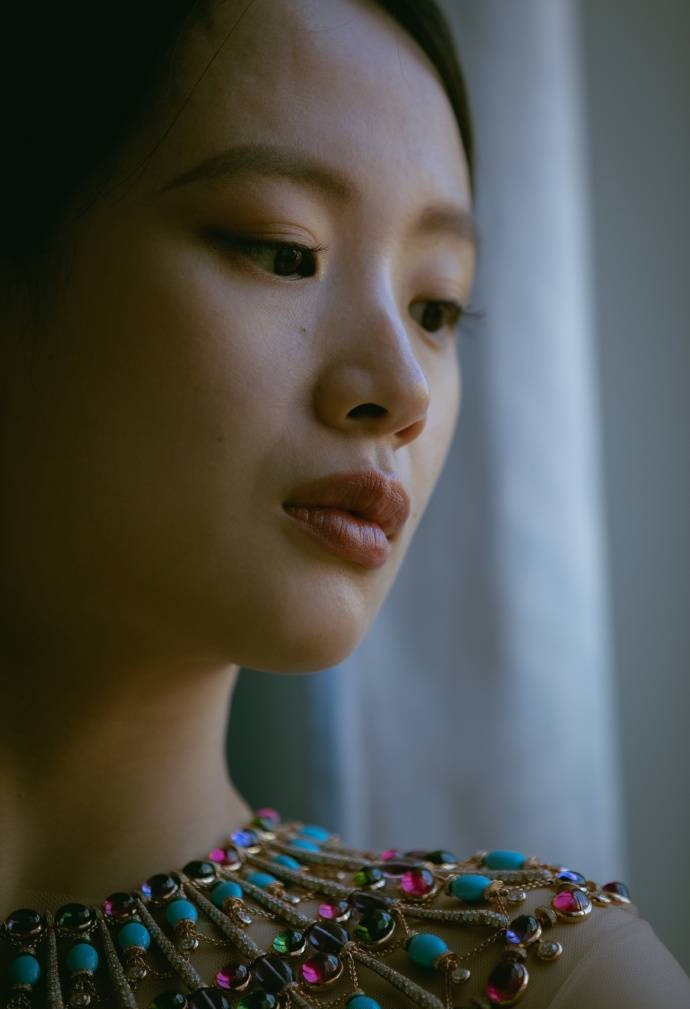 1/ 12 搜狐娱乐讯 7月8日,演员李梦晒出自己在第74届戛纳电影节开幕