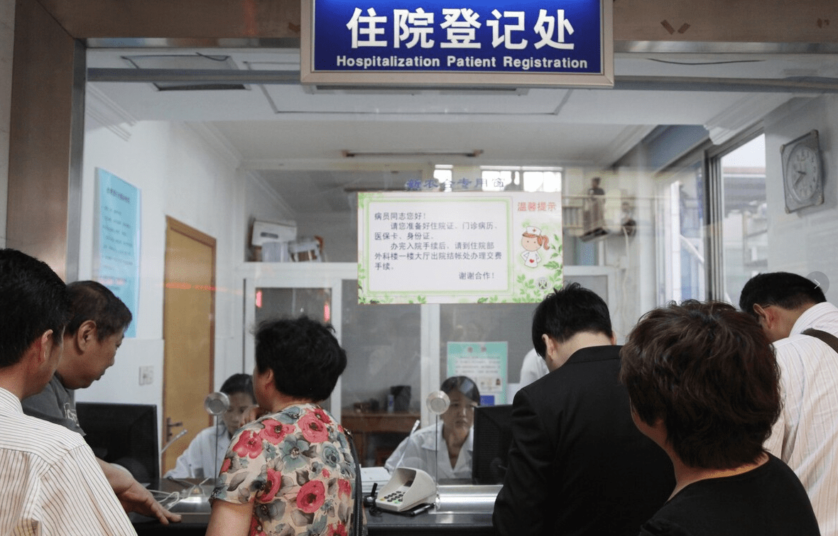 忠告|32岁男子滴酒不沾，查体发现肝硬化，医生忠告：2件事情要少做