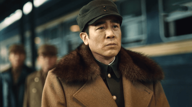 于和伟|大决战：于和伟这一动作诠释出角色在逃避，决意南下并非意气用事