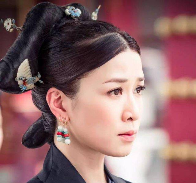 脸部|佘诗曼脸部20年变化，岁月是不是太过分了？