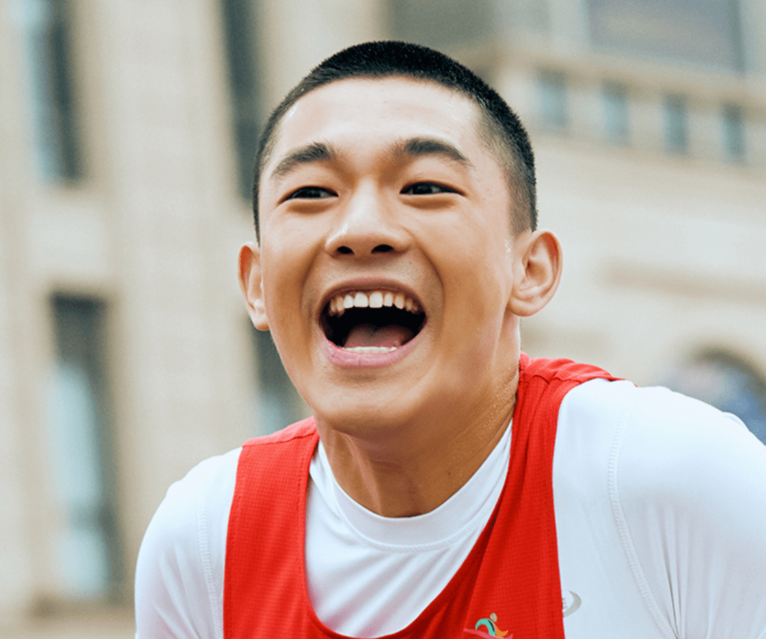 钢琴|男主演技封神，为何上映21天，票房仍旧无法破2亿？