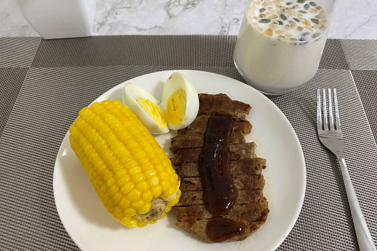 人体|一个人的极简早餐，饱腹感强又营养十足，早上吃好，精神满满！