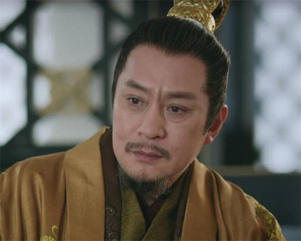 各种方法将太甲赶下了王位,还将太甲流放到了商汤之墓所在的桐宫去,让