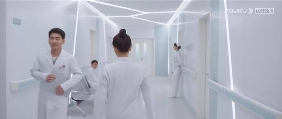 职业|《你好，火焰蓝》又是一部披着“职场皮”的爱情剧？