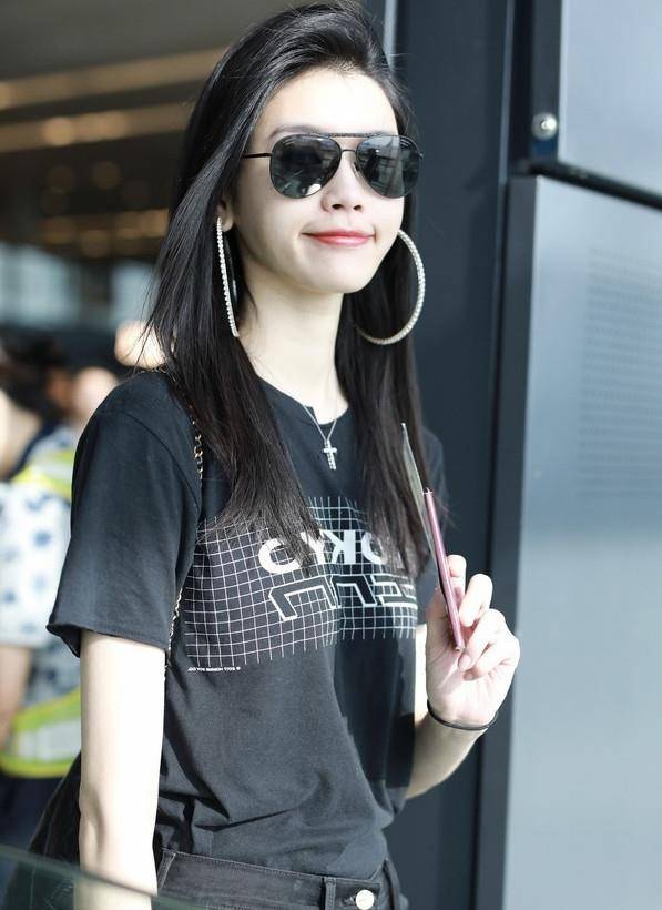 小优|不懂为什么何猷君介意“显臀裤”？看奚梦瑶穿上后，理由不言而喻