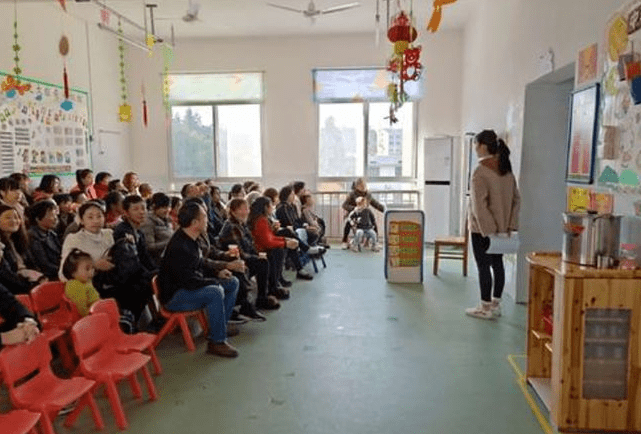 家长|幼儿园“超前教育”的危害，在小学二年级开始爆发？可别不当回事