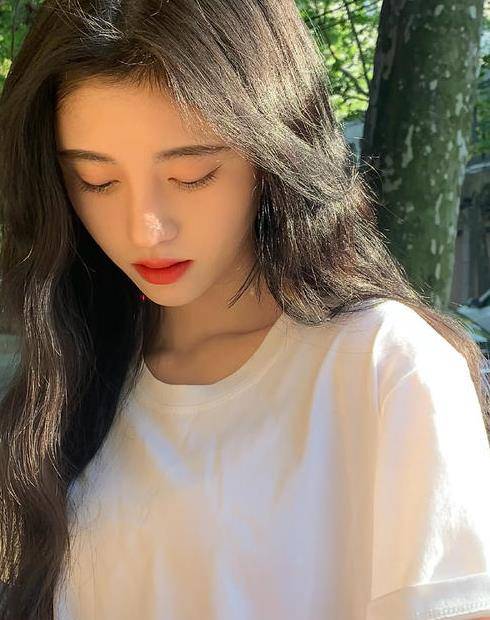 氛围|丝芭是不是开了“鞠学”课？各个妆容和神态都太像小鞠了