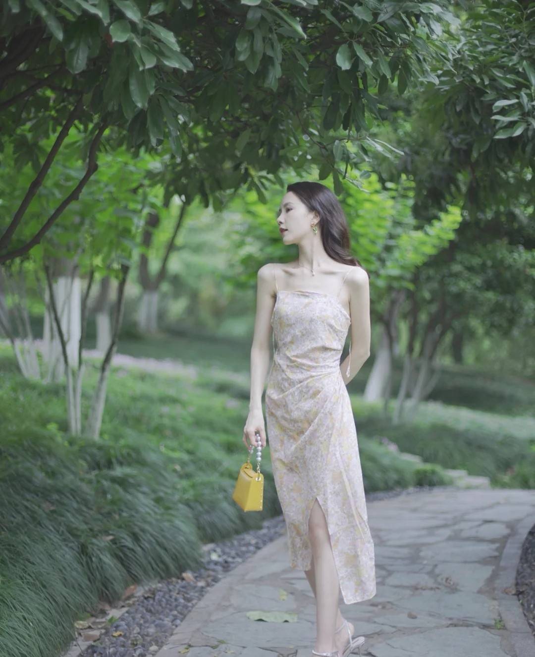 身材|连衣裙的腰线很重要,突显线条的多种方式,怎么穿都好看