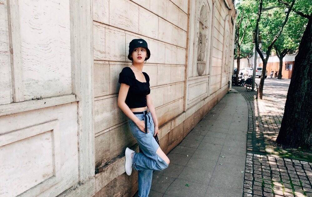 袁冰妍|《老九门》中她是张艺兴老婆，穿露脐装配破洞裤，小蛮腰抢镜十足