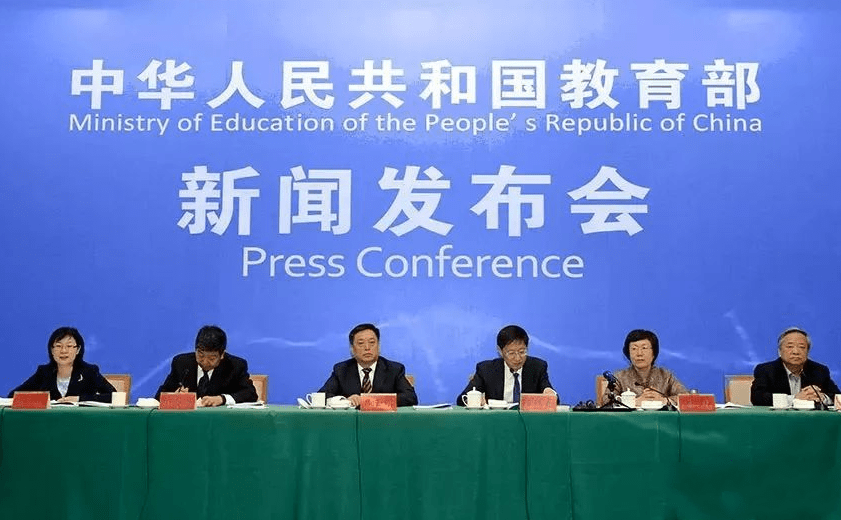 家长|幼儿园“超前教育”的危害，在小学二年级开始爆发？可别不当回事