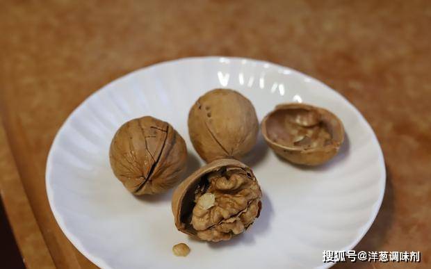 暖胃|早餐别只会喝白粥,紫薯加核桃做成的饮品,丝滑暖胃还补脑