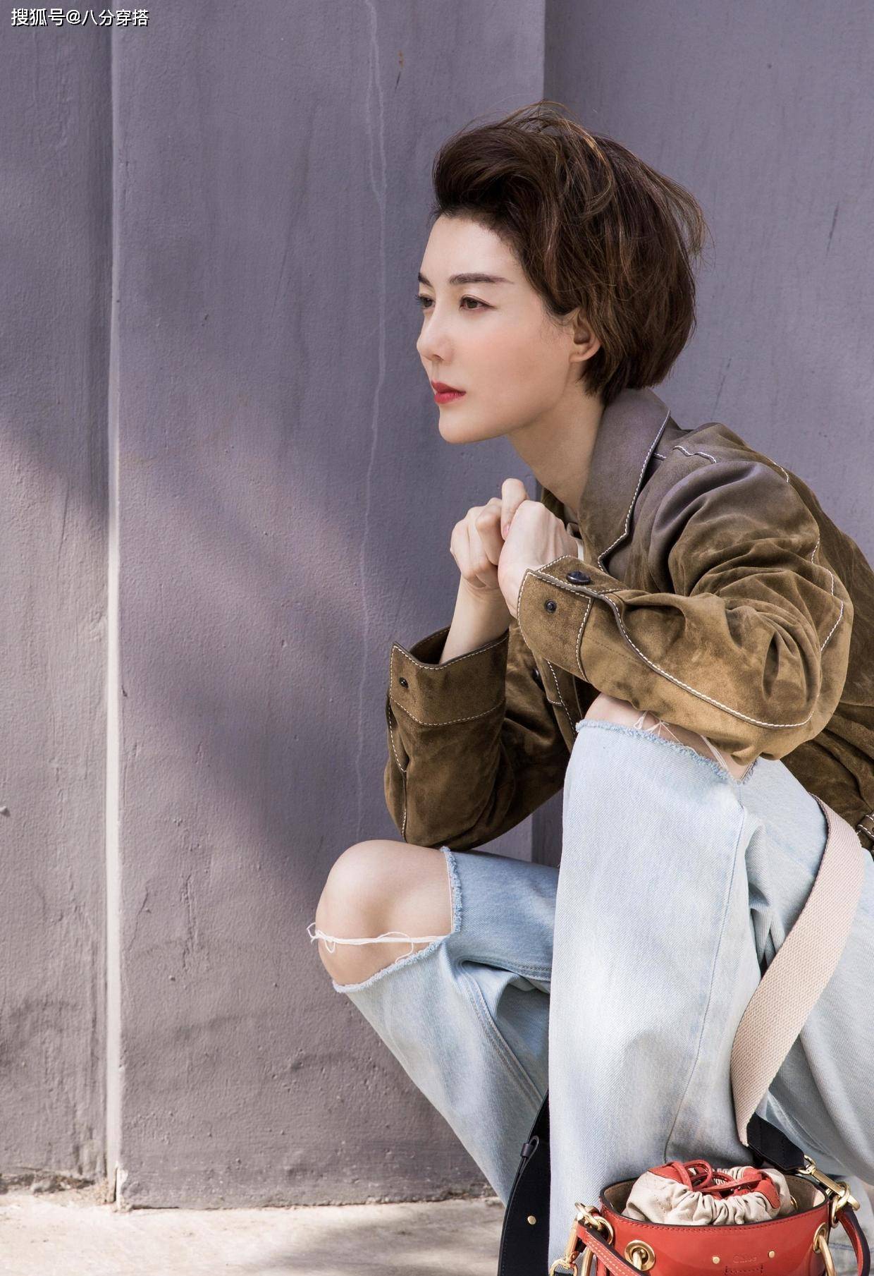 原创车晓又美回颜值巅峰一袭白色抹胸礼服高级精致身材高挑纤瘦