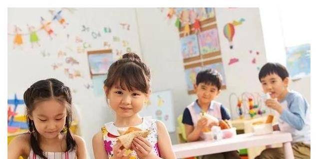 因为|4岁宝宝被5次退园，老师说：我不是保姆，宝妈尽无言以对