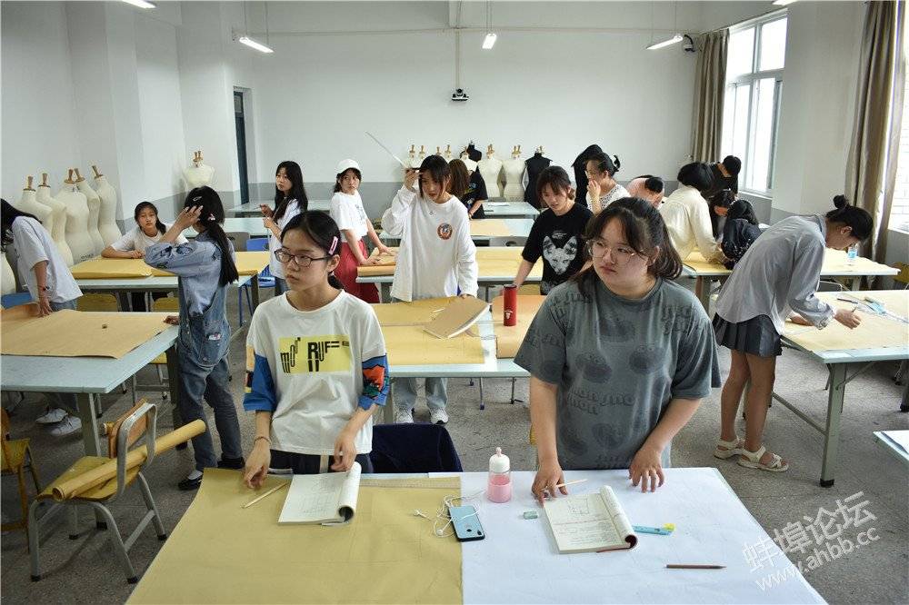服装|普通人如何提升审美？蚌埠工艺美术学校服装工程系 助你成就时尚人生