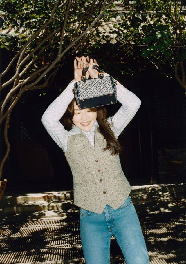玩家|著名演员秦岚与娜扎引领 Tory Burch 城市玩家风潮 出镜2021秋冬系列大片