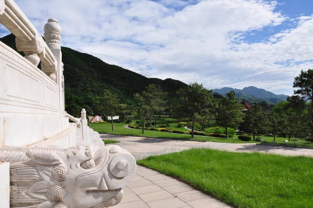 北京天寿园:盛夏的天寿园