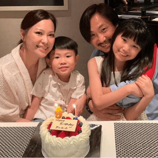 风流|郑中基儿子幼儿园毕业，曾和阿sa风流隐婚，今却是好爸爸好丈夫？