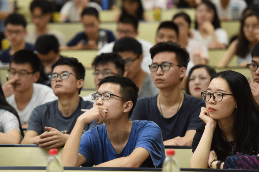 什么|大学是什么体验，为何是15周幼儿园+3周高三，听听过来人怎么说