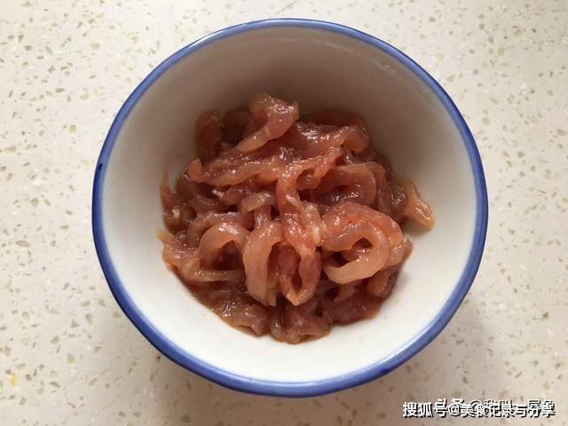 营养|女儿最爱的早餐，营养好吃又耐饿，连吃三天也不腻，十分钟准上桌