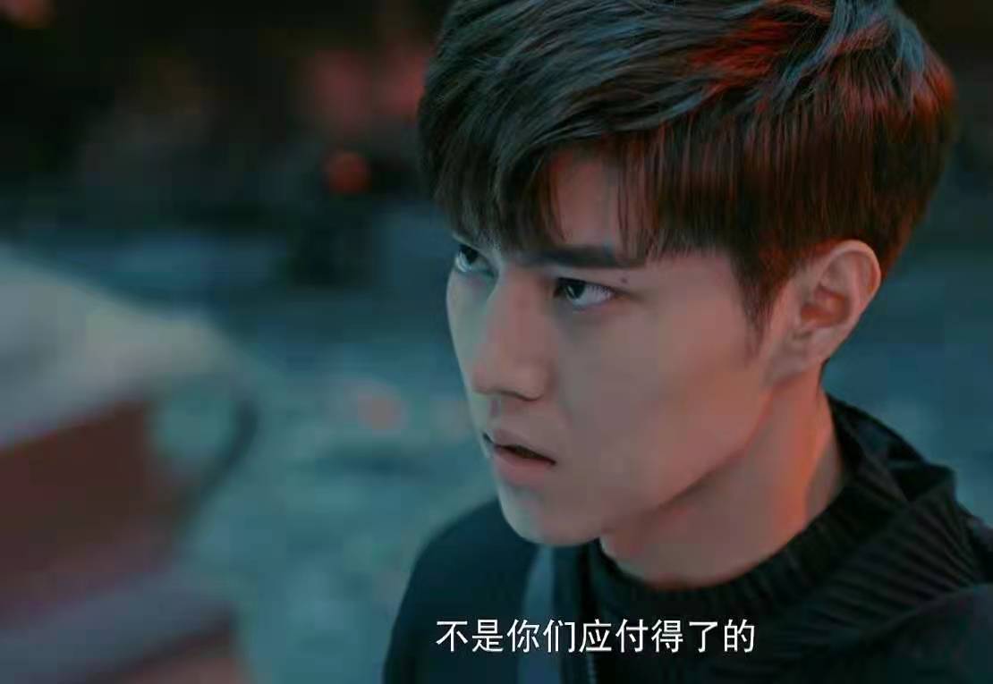 原著|《云顶天宫》引吐槽，张起灵开挂御剑飞行，男主很有自知之明