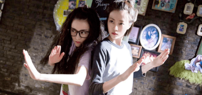 李溪芮|嘉行小花比肩热巴，离开杨幂后混成18线，新剧搭档不知名男演员