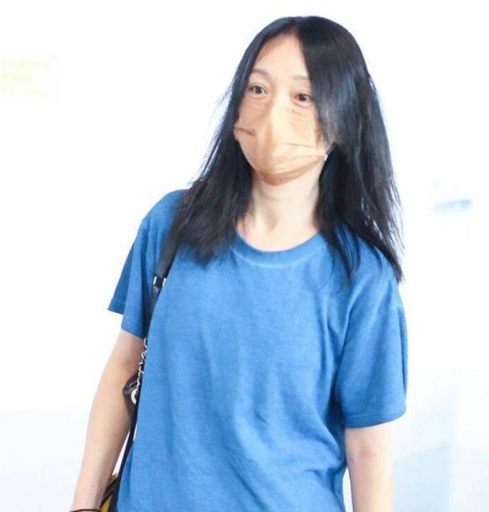 形象|四十七岁的周迅不在乎形象 素颜的出现 暴露了眼袋