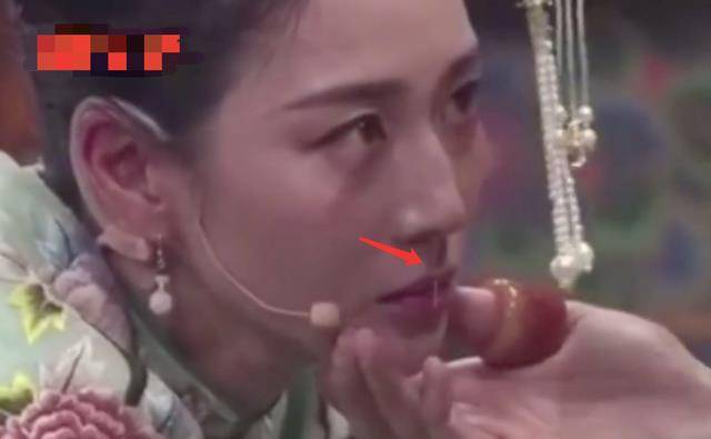 长发|张钧甯身材好棒,穿超短裙秀美腿,为拍戏剪长发