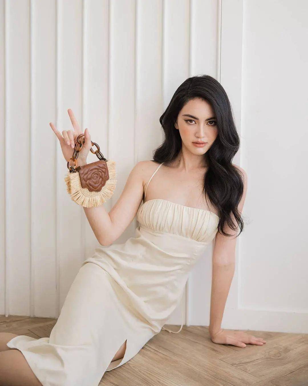 大小姐|周也的富家大小姐气质，普通人怎么get？