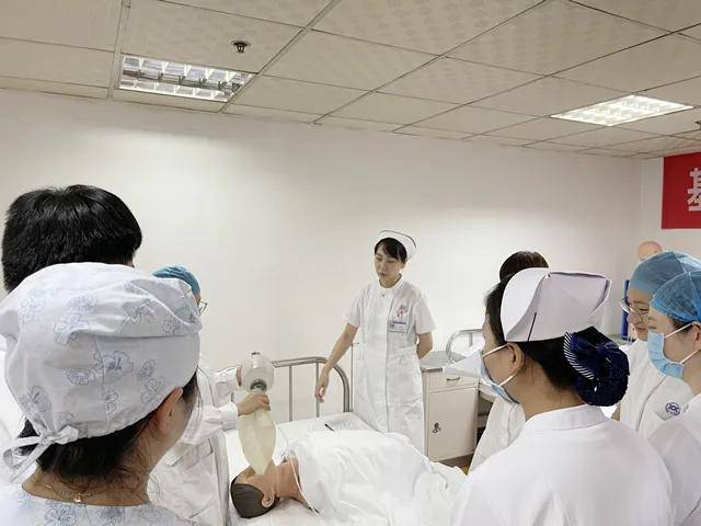 操作|“急”在分秒 ，“救”在眼前｜开展急救培训 保障救治质量