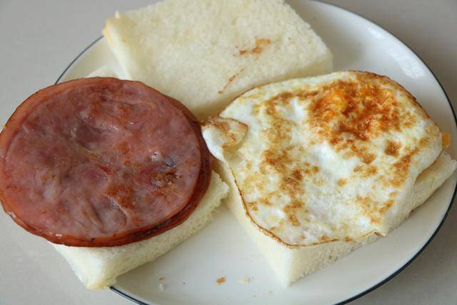 做法|早餐别再吃路边摊，在家几分钟搞定的快手早餐，比路边摊好10倍