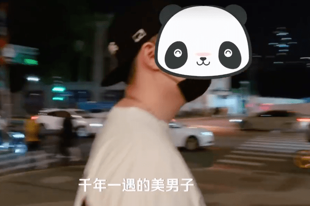 小姑娘|陈赫娇妻张子萱现身上海，稚嫩模样似少女，一家四口互动超温馨