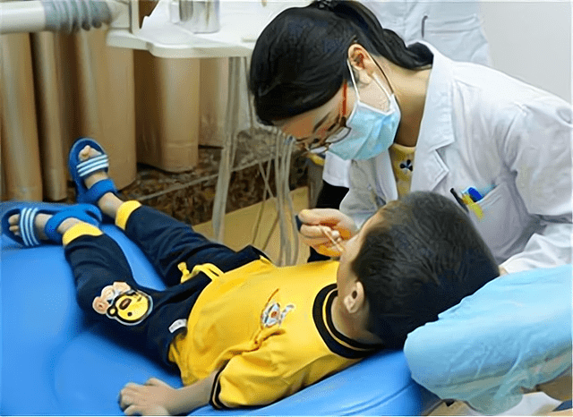 食堂|河北一幼儿园现臭肉馅，园长将“恶臭”命令发到家长群