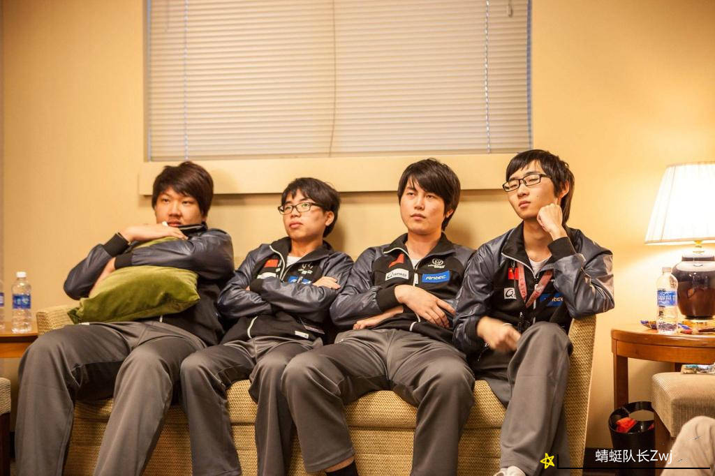 dota2iceice疯狂针对yyf有人不想赢但我不说是谁