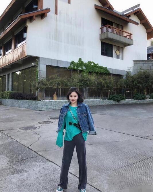 黑色|腿粗适合穿什么裤子女生？好看的穿搭方案