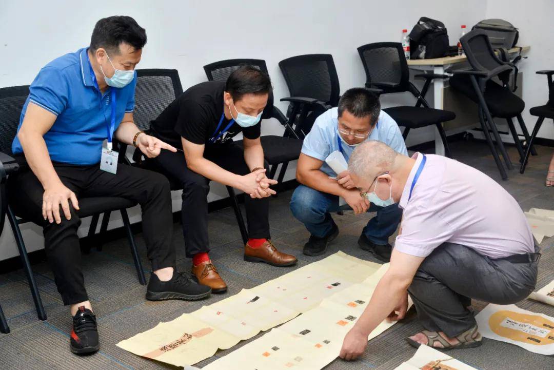 成人组|“书法之声” 第二届全国硬笔书法大赛成人组获奖、入展名单