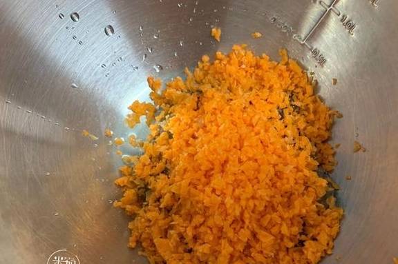 虾皮|最近孩子迷上这美味，早餐宵夜都要吃，10分钟就出锅，真香！