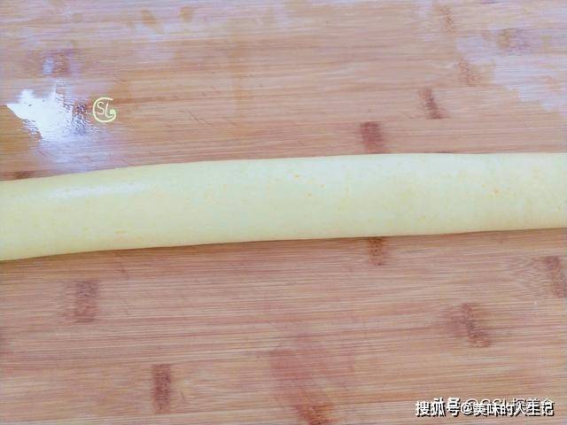做法|做手抓饼时,加点南瓜,没想到那么好吃,酥脆又柔软,好吃解馋