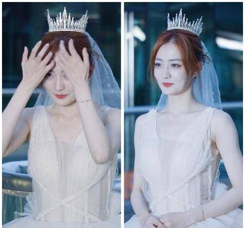 浅色|徐璐胆子真大,居然直接穿着深V婚纱出镜,看了真想把她娶回家