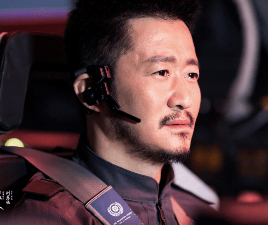 原班人马|《流浪地球2》即将开机，吴京回归还不算，顶级天王刘德华也加盟