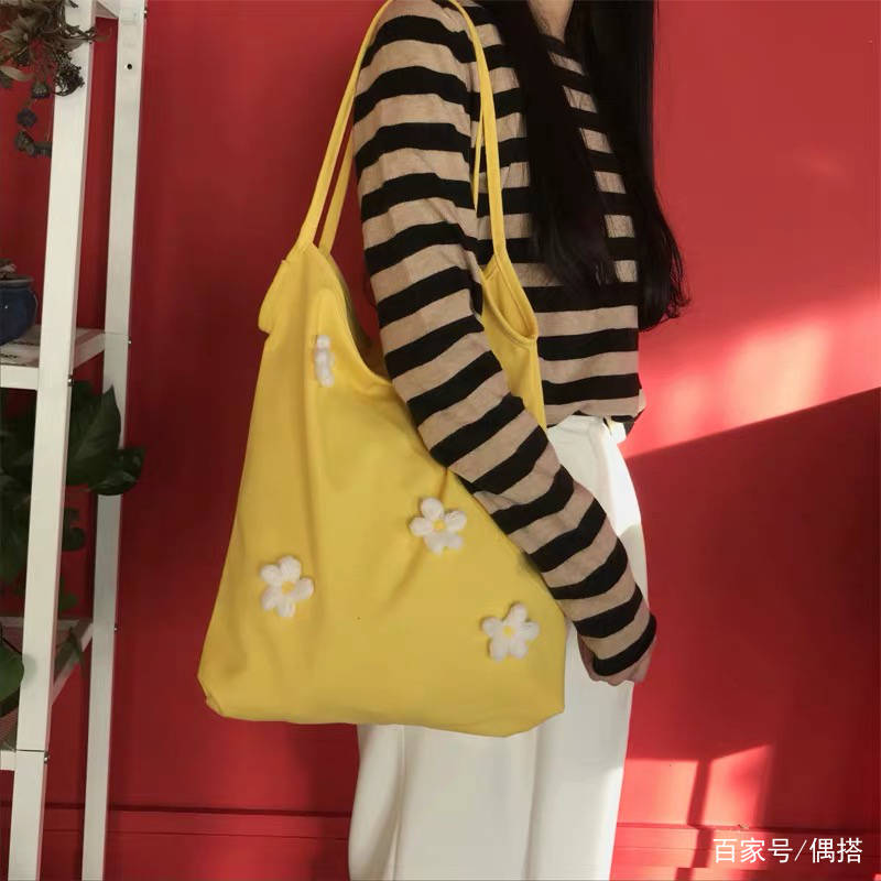 布袋|包包没搭对,裙子再美也白费!火遍全网的帆布袋真百搭,平价时尚