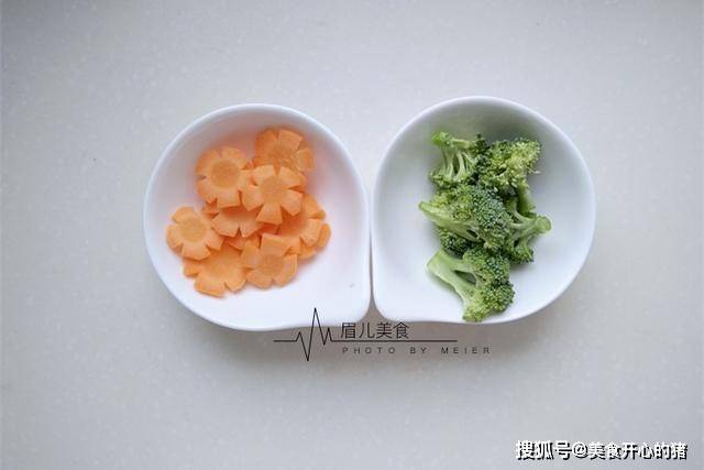 成本|发个早餐到朋友圈，被好几个人说我显摆，成本15元的一碗饭而已