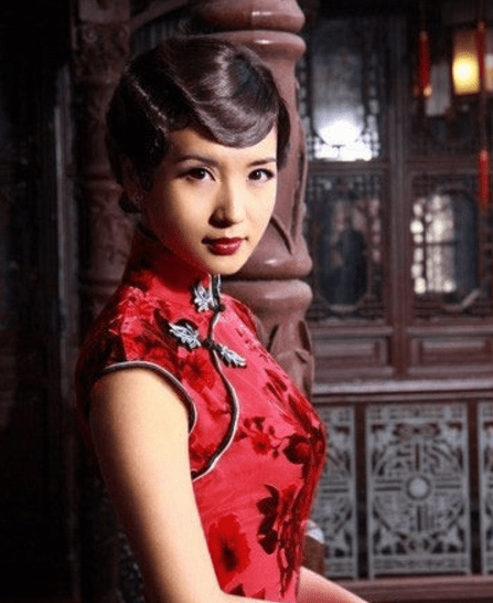 Pick|女星旗袍大赏：赵丽颖、杨幂、热巴、刘亦菲，你Pick谁？