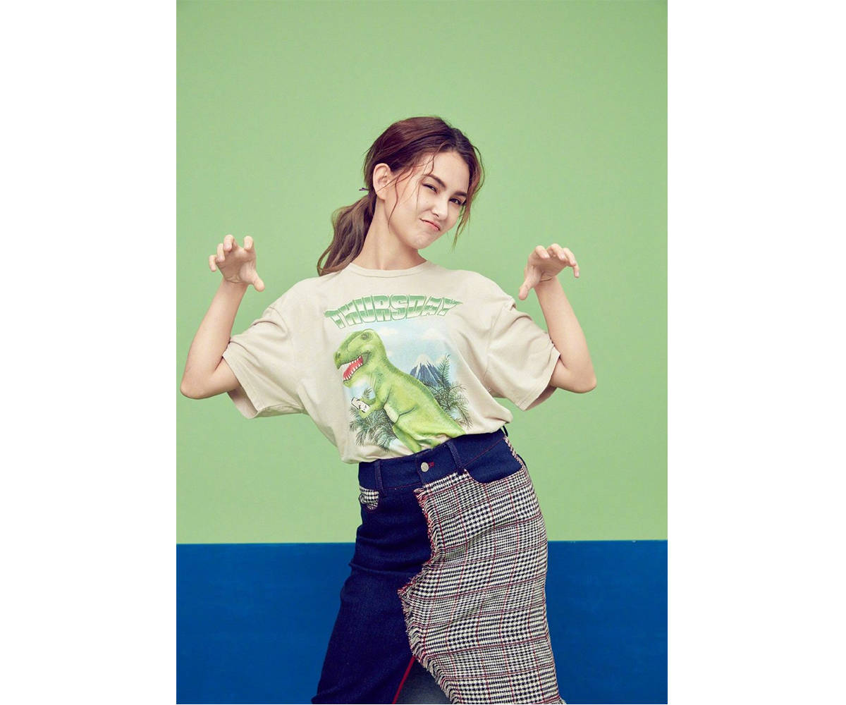 美得|两个孩子的昆凌，仍旧美得似少女，才发现这样穿减龄又百搭，学习