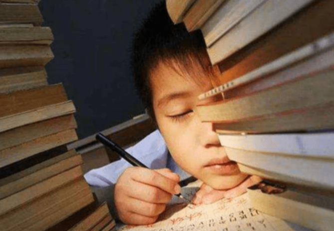 什么|幼儿园一次性开15个“兴趣班”,可能只有一个实用,打基础更重要