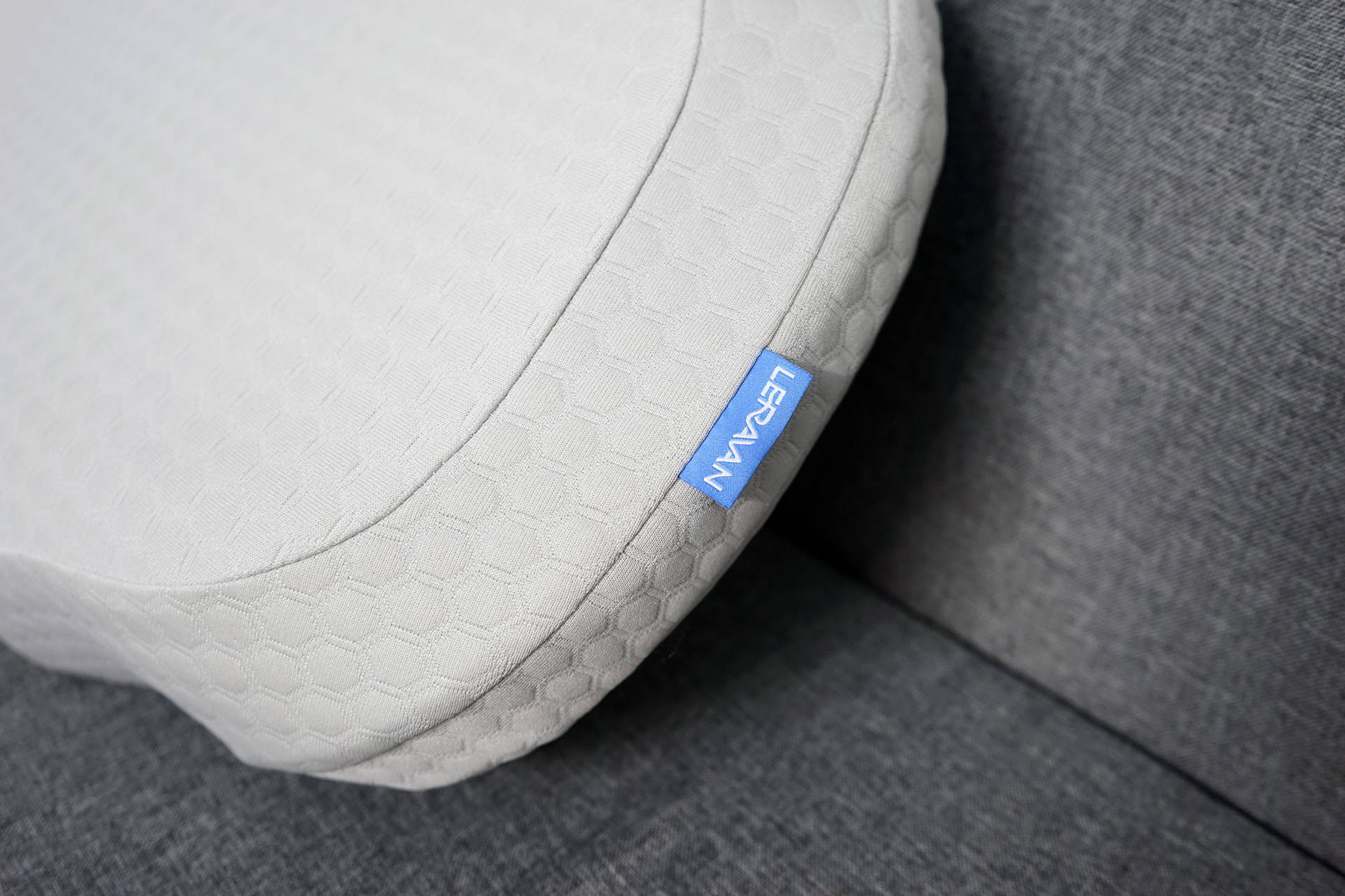 气囊|如何提升睡眠质量？乐伽AI智能颈椎按摩睡眠枕体验！