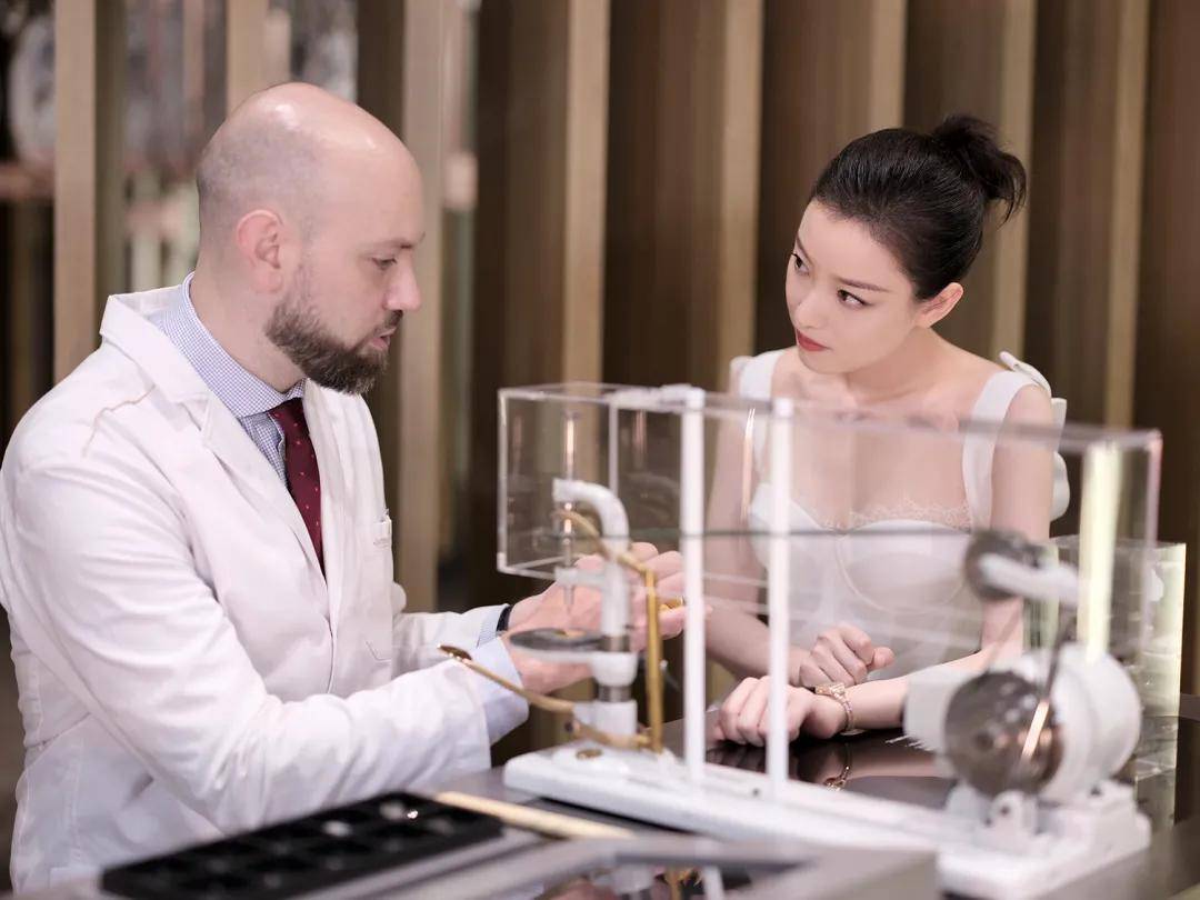 ����Reverso����ת���Ϻ�,500��Nike������Ь������|ֱ��Daily