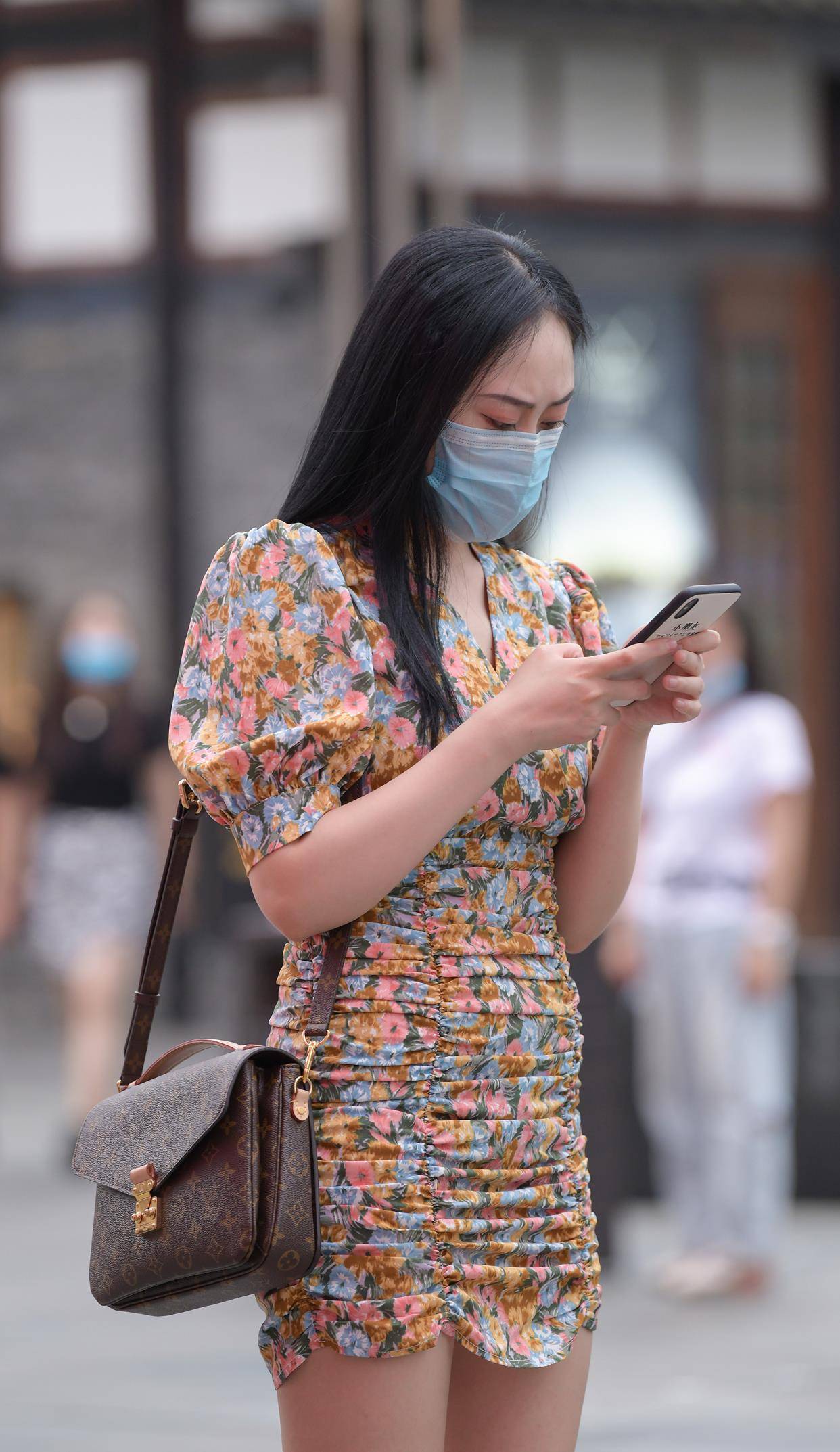 细节|微胖身材穿连衣裙，利用细节表现扬长避短，时髦显瘦提升高级感
